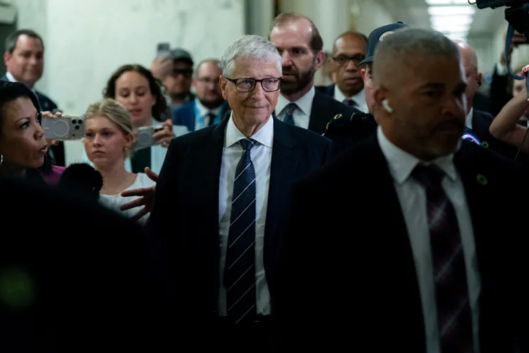 Warren Buffett omits annual  donation to Bill Gates’ foundation after his Epstein ties were disclosed